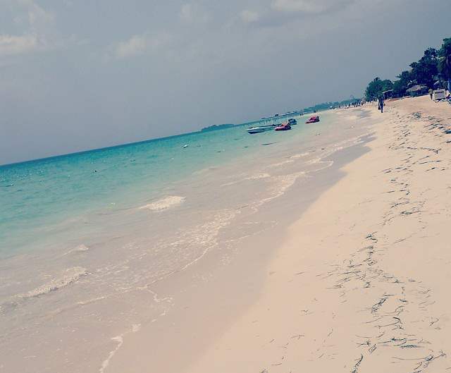 Seven Mile Negril Beach - Photo by pink_burterfly
