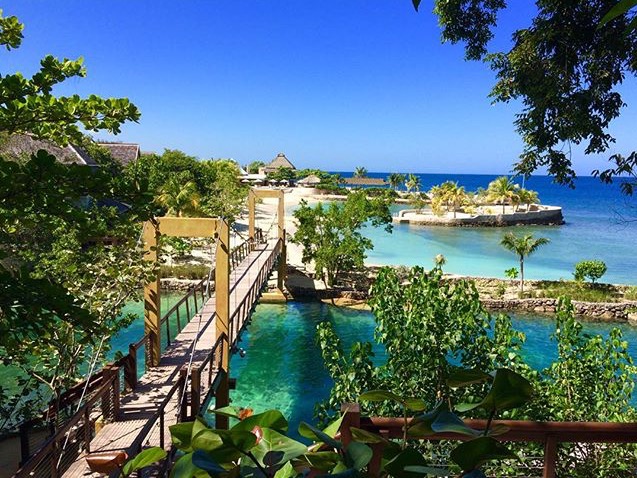 JAMAICA, Oracabessa. Goldeneye Hotel and Resort. View of the