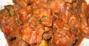 Jamaican Chinese Chicken and Pigstail with potatoes recipe