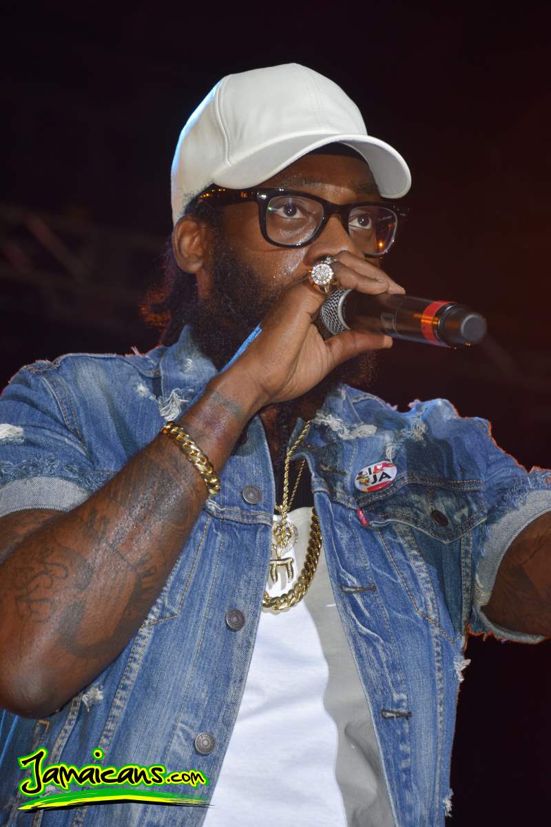 Tarrus Riley at the Best of the Best 2016 Concert in Miami