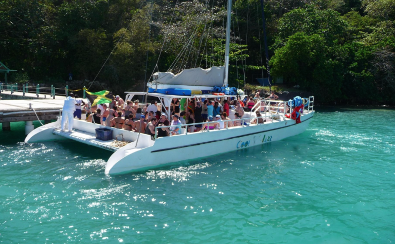 Dunn's River Falls Catamaran Tour