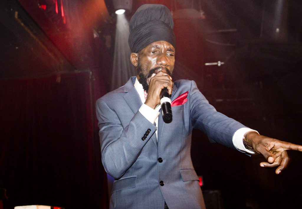 Photo Highlights from the Sizzla concert in New York - Jamaicans.com
