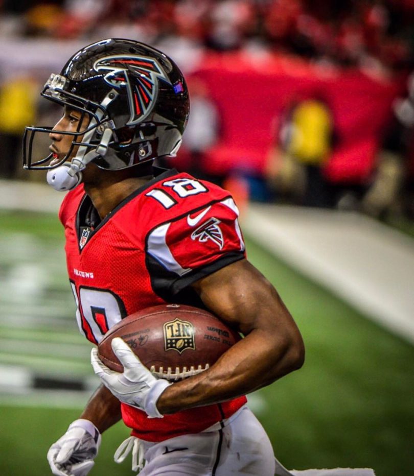 Falcon's Taylor Gabriel Says He Could Outrun Usain Bolt in Short Course