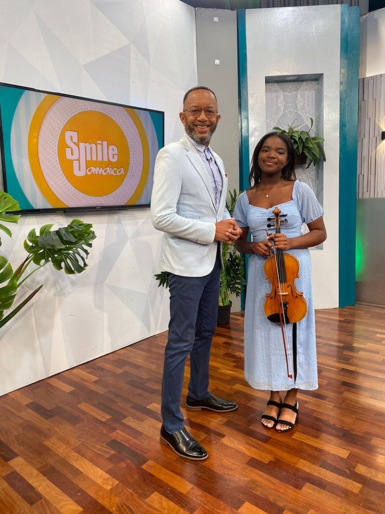 Jamaican-American-Violinist-Leah-Flynn-on-Smile-Jamaica
