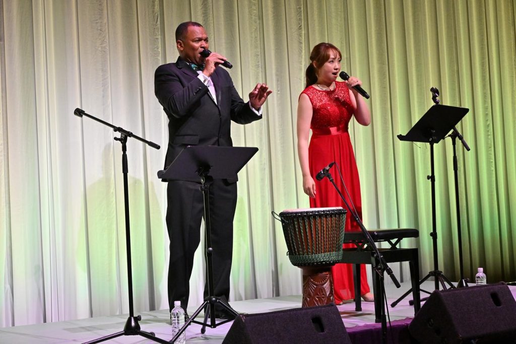 Steve Higgins Brings Jamaican Folk Culture to Japan 4