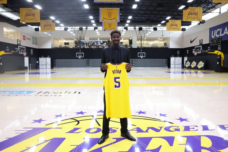 Deandre Ayton - Is This NBA Star the Next to Join the Jamaican National Basketball Team