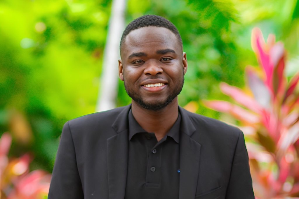 Jamaican innovator Rayvon Stewart - Meet The Jamaican Whose Self-disinfecting Invention Could Revolutionize Hospital Disinfection