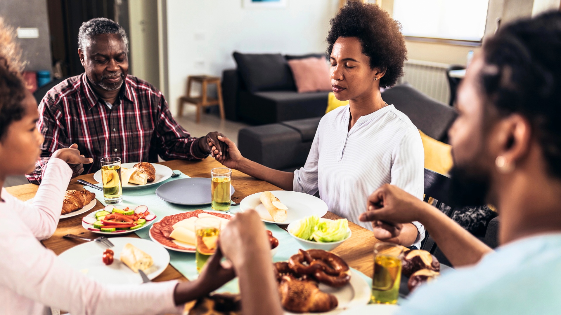 Is Sunday Dinnah Still Sacred?