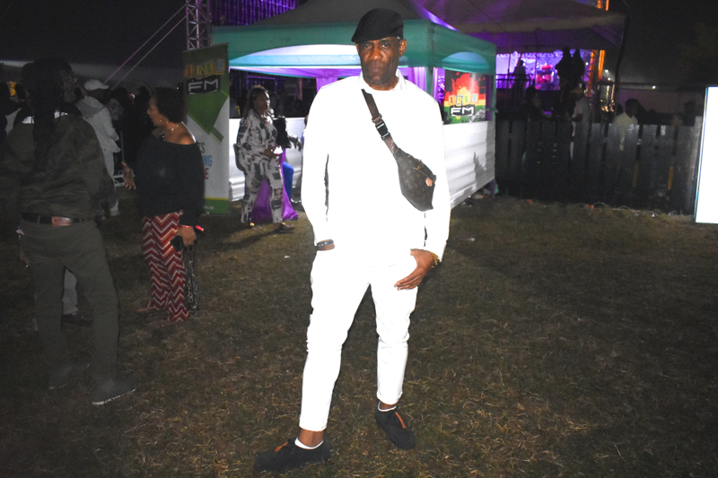 Headlined by Dynamic Duo, Buju and 'Uncle Beres', Intimate Concert