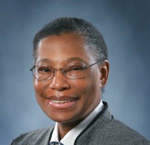 Dr Mercedes Richards