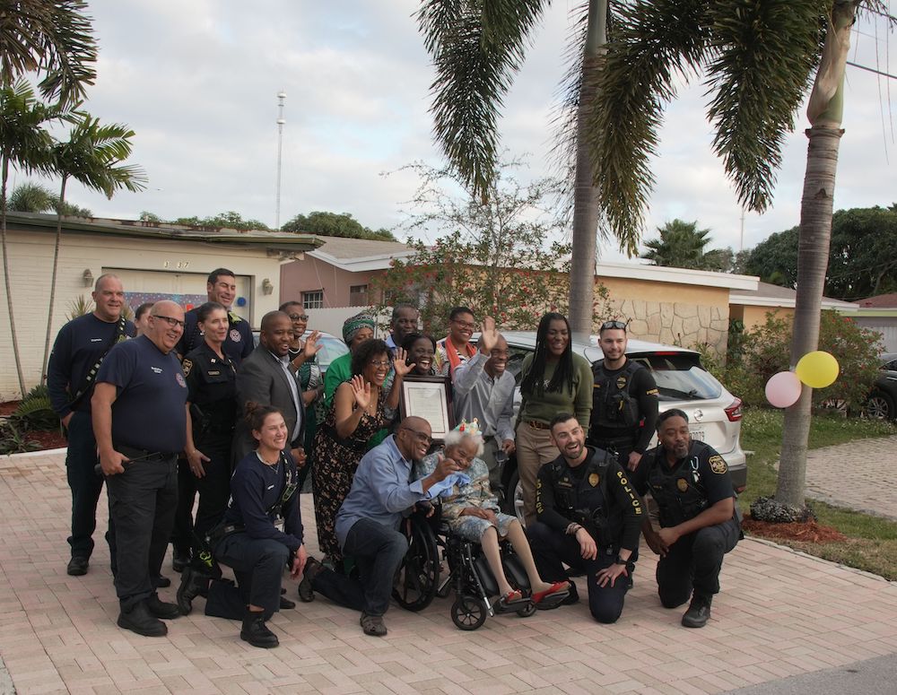 Florida City Holds Parade for Jamaican-Born Woman Celebrating 101st Birthday-2