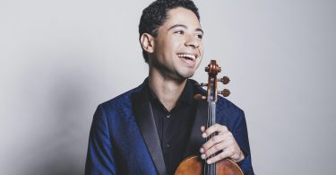 Jamaican-American Violist Jordan Bak violinist