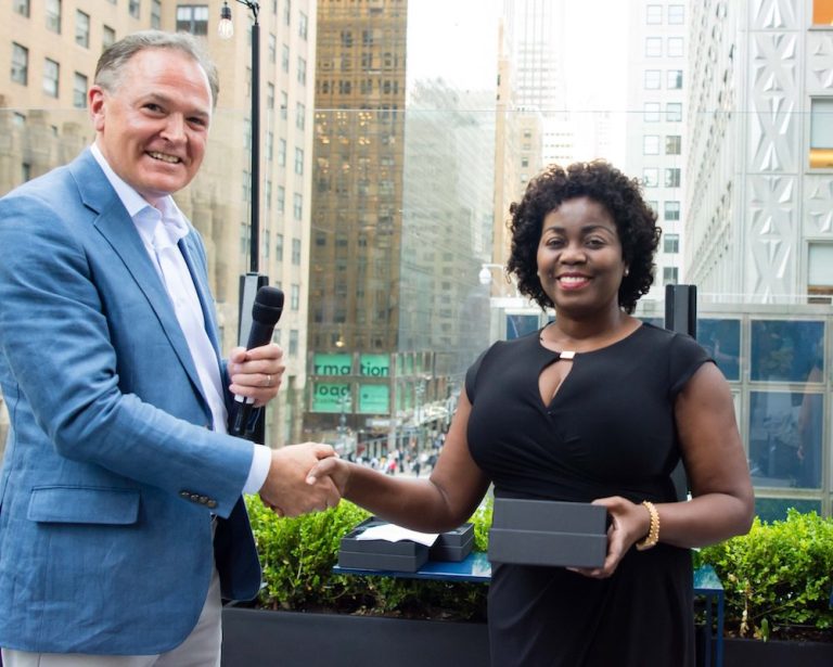 Jamaican Gloria Henry Receives Prestigious Nearshore Americas Executive of the Year Award