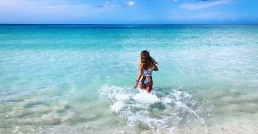 KAYAK 2018 Travel Hacker Guide Features Two Jamaican Beaches