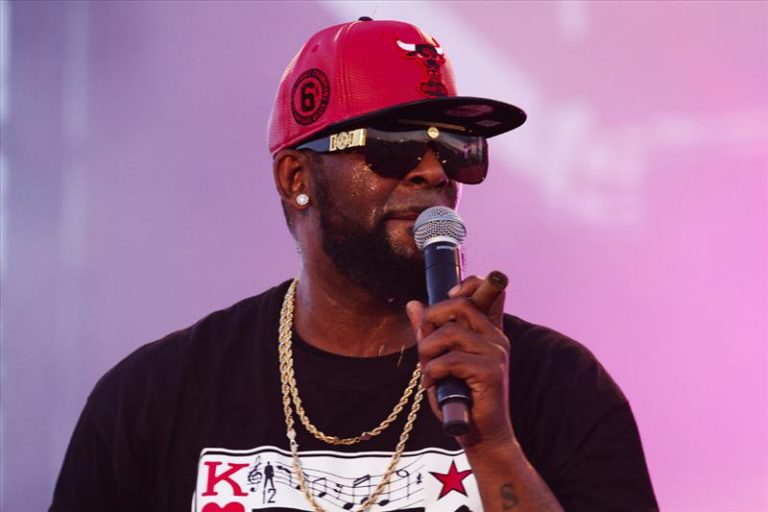 R. Kelly at Groovin In Park 2017