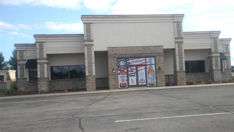 New Owner Brings Jamaican Homeland Flavors to Bar Grill in Minnesota