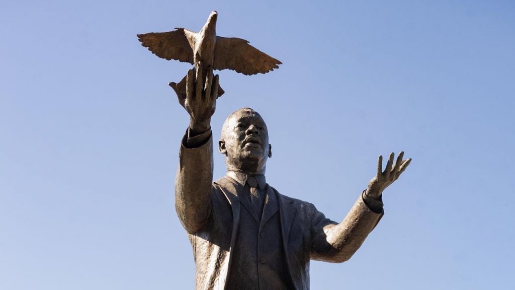 New Statue of Dr Martin Luther King Jr by Jamaican-born sculptor Basil Watson Installed in Atlanta