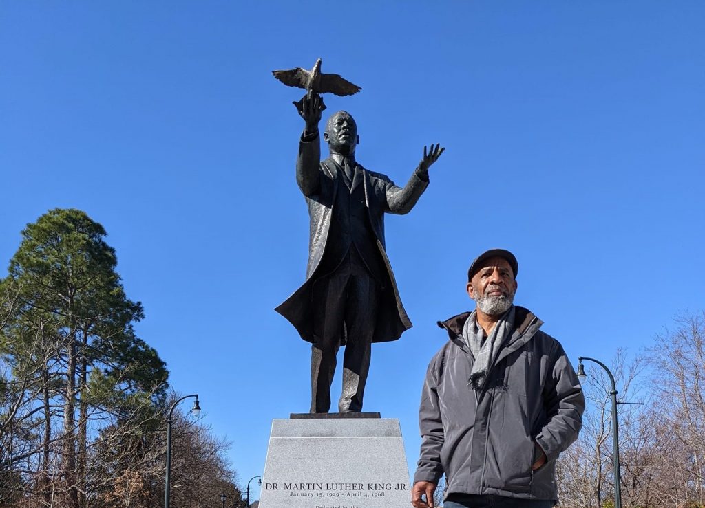 New Statue of Dr Martin Luther King Jr by Jamaican-born sculptor Basil Watson Installed in Atlanta - 3