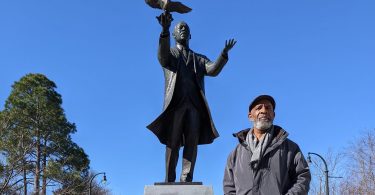 New Statue of Dr Martin Luther King Jr by Jamaican-born sculptor Basil Watson Installed in Atlanta - 3