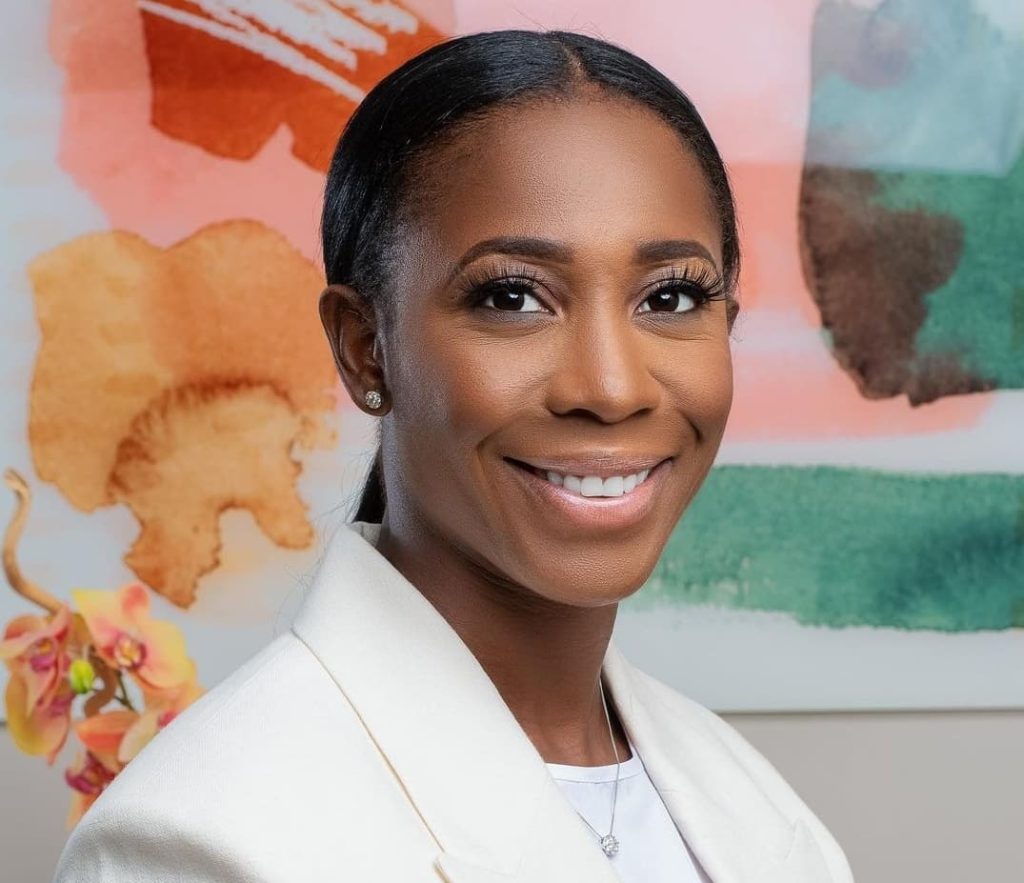 Shelley-Ann Fraser-Pryce - Jamaican Women Athlete - Track Star - Pocket Rocket
