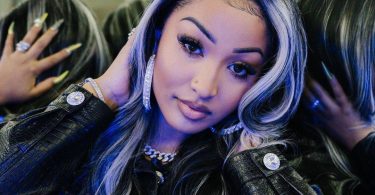 Shenseea Makes History as First Woman to Win Reggae Act MOBO Award 2