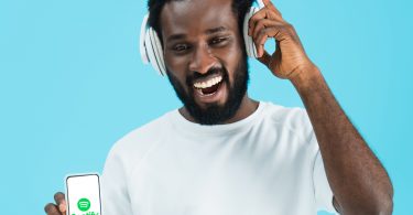 Spotify Expands to Jamaica