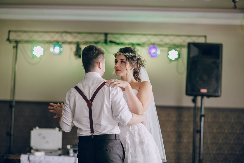 129 First Dance Songs for Your Wedding For Every Style - Green