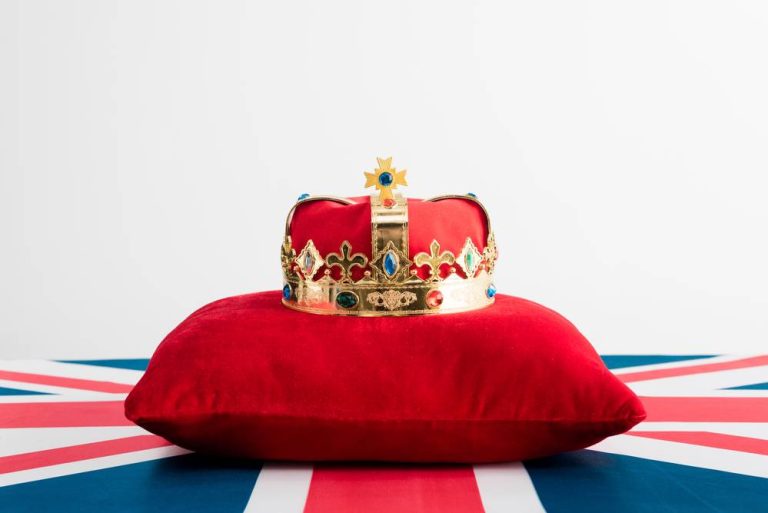The Monarchy - Enslavement - Mental Slavery